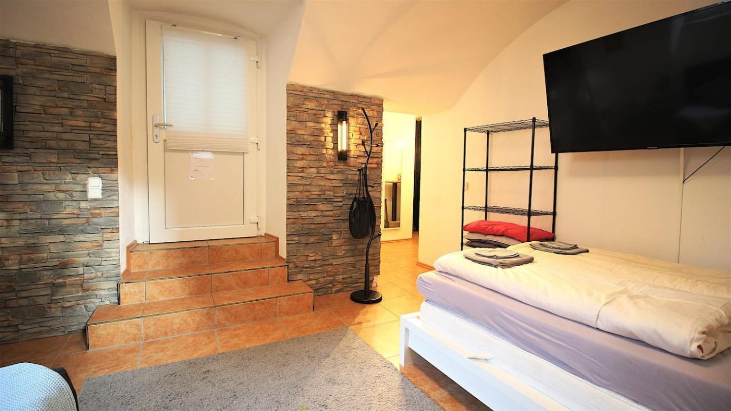 Fully Equipped Apartment Near Main Station Wurzburg Exterior photo